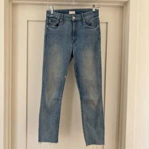 Mother Jeans Looker Ankle Fray Light Wash Cropped Jean